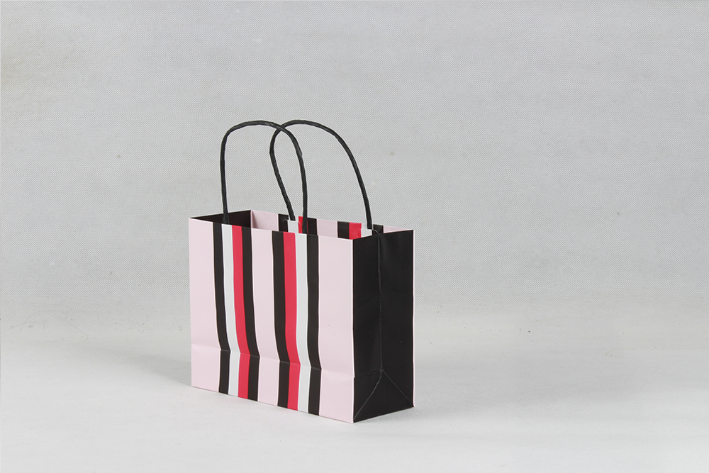 時尚彩條化妝品白卡紙袋定制 時尚彩條化妝品白卡紙袋定制