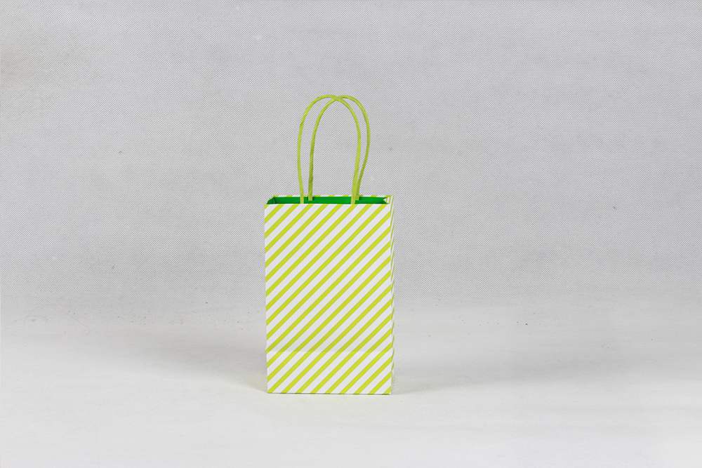 黃色斜條紋簡約型禮品牛皮紙袋定制 黃色斜條紋簡約型禮品牛皮紙袋定制