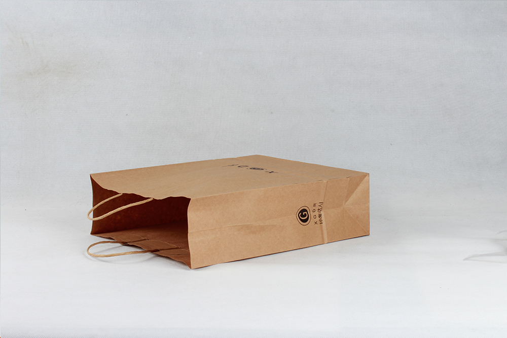 XGDR時尚服裝牛皮紙袋定制 XGDR時尚服裝牛皮紙袋定制