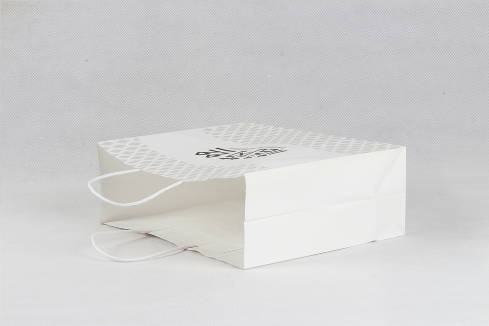 格芮絲精美服裝牛皮紙袋定制 格芮絲精美服裝牛皮紙袋定制