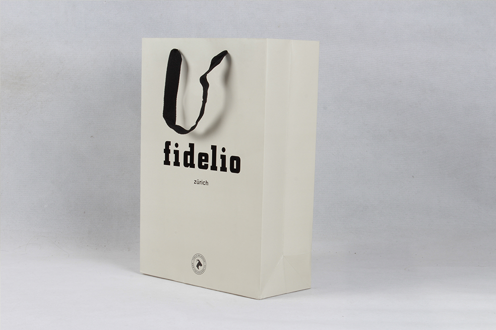 高檔燙金白卡紙袋 FIDELIO 高檔燙金白卡紙袋 FIDELIO