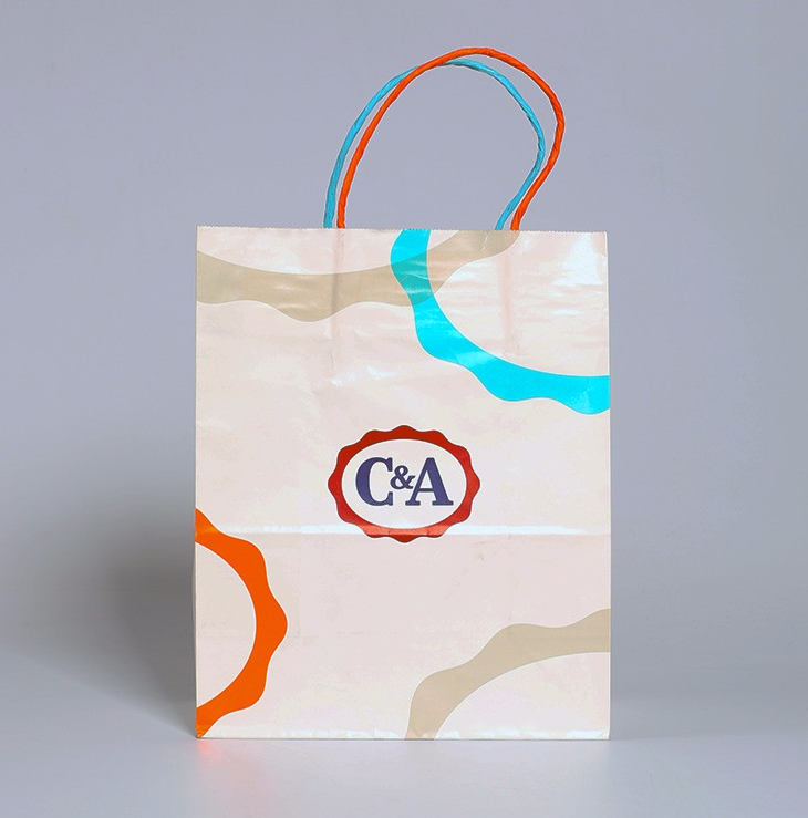 服裝紙袋該找什么樣的廠家來定做？